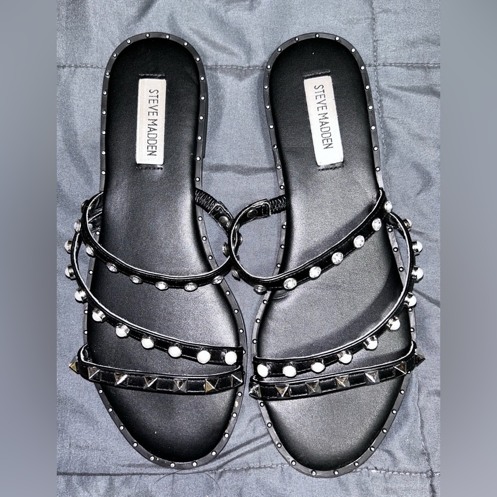 Steve Madden Black Zaidy Sandals
